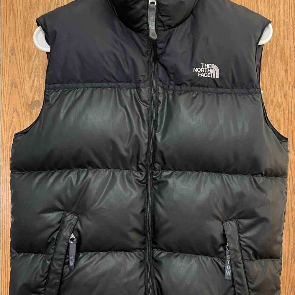 The North Face Boy’s Black Insulated Puffer Vest size L